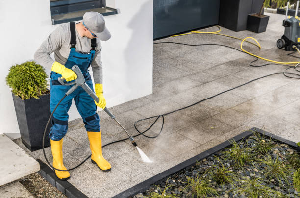 Best Sidewalk Pressure Washing  in Logan, UT